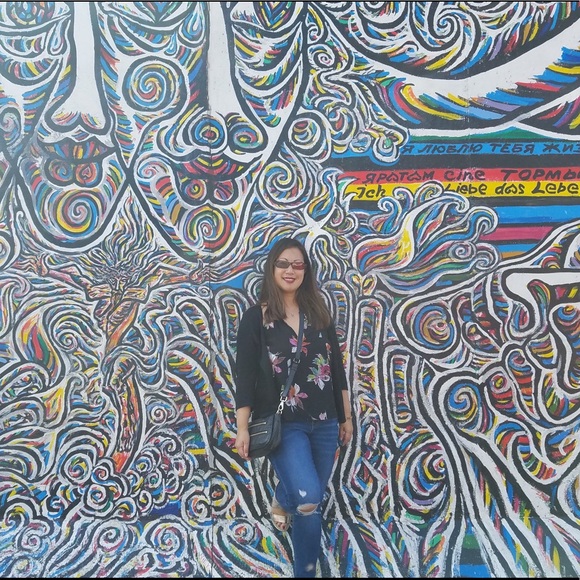 Meet your Posher, Leilani! - Picture 3 of 6